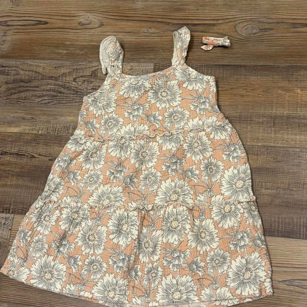 Rabbit & Bear 6T Organic quilted Dress with white and gray floral boho print